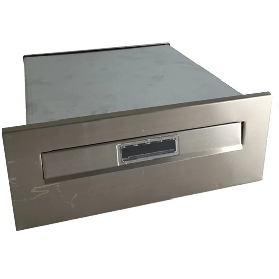 POSTALÁDA OSZLOPBA ÉPÍTHETŐ INOX