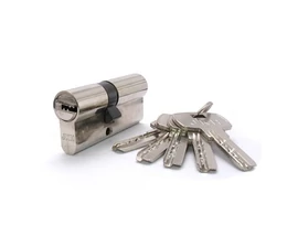 ZÁRBETÉT 50/40MM FÚRÁSVÉDETT 5 FÚRT KULCS NIKKEL